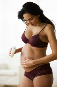 Шампунем Низорал можно пользоваться во время беременности 
