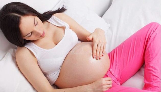 Сыпь на животе у беременной женщины