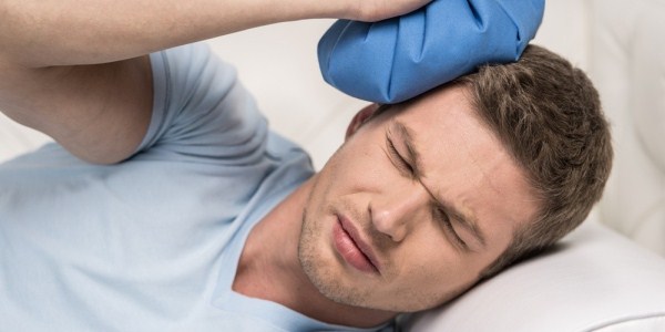 Как нужно действовать при ушибе головы: неотложная помощь и лечение